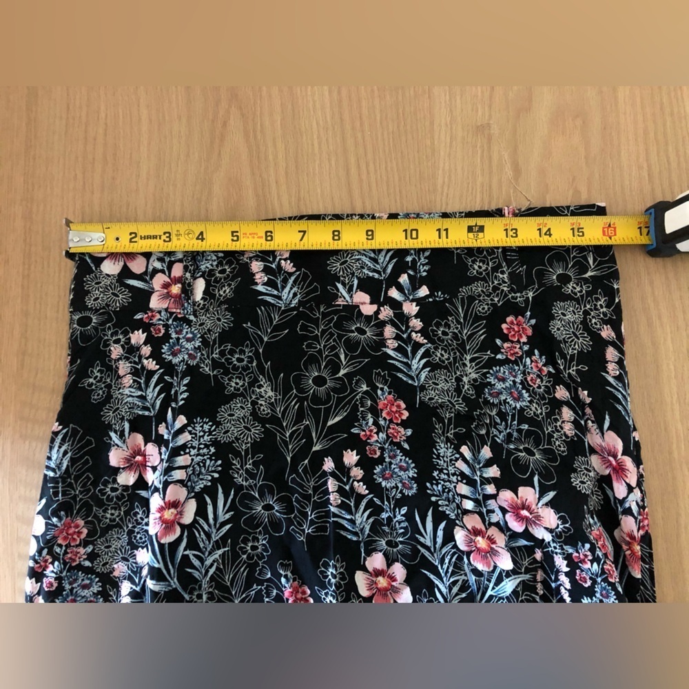 Caroline Morgan|Floral column maxi skirt, Dark Florals••90’s style, SUMMER ready - Picture 10 of 11
